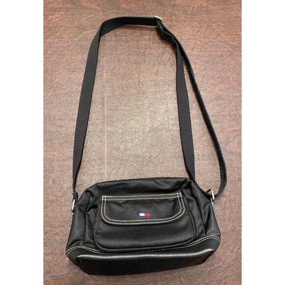 Tommy Hilfiger Black Nylon Small Crossbody Bag with Red Interior Preppy Classic - Picture 1 of 8